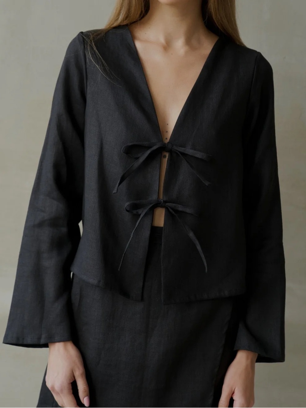 House of Harlow 1960 Revolve Black Long Sleeve Tie Front Top Women’s Size M NWT